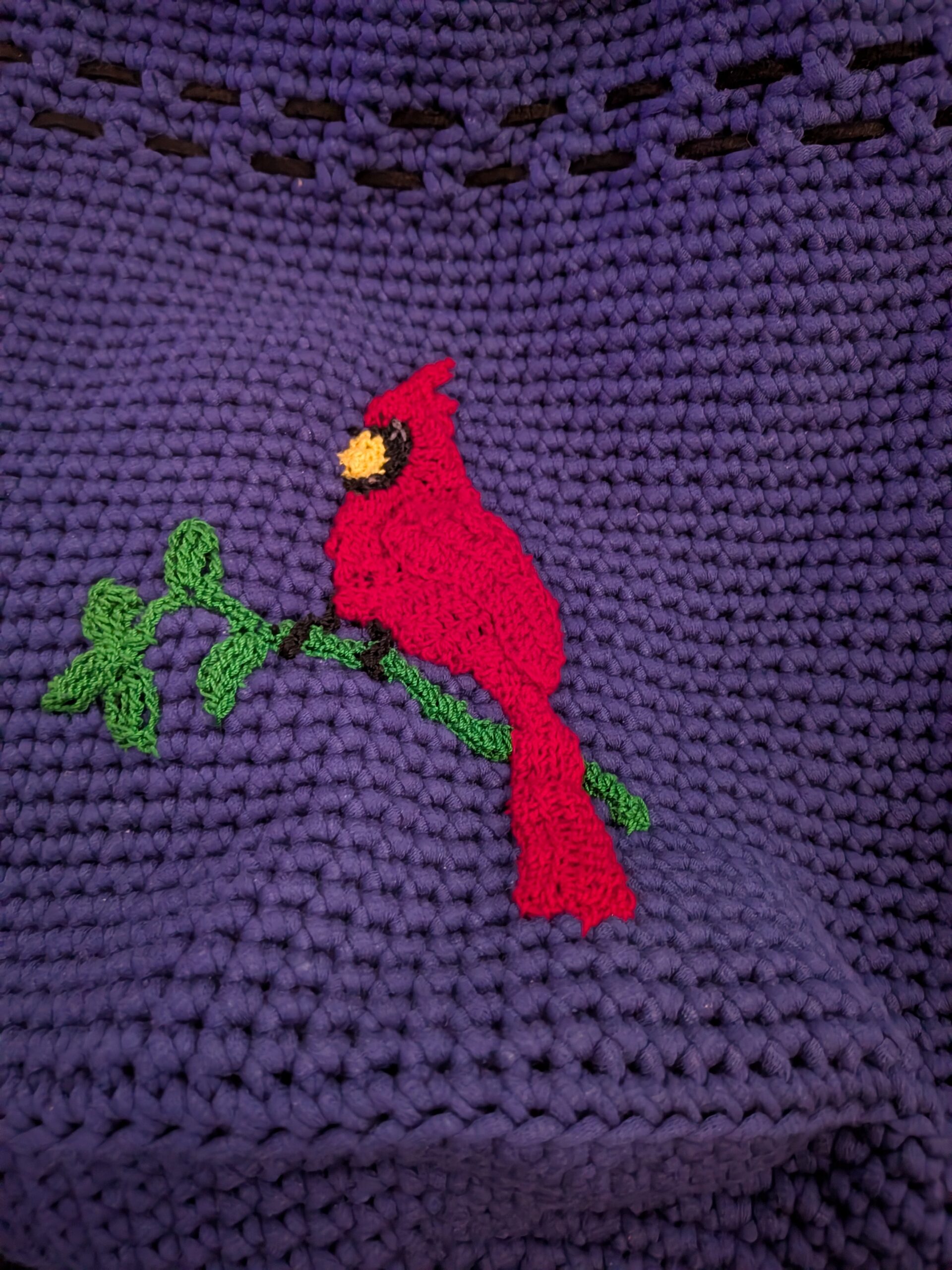 Lace weight yarn cardinal crochet design